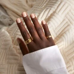 Sweet Honey -Nail Shop GAM300 SweetHoney Lifestyle