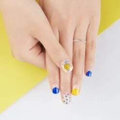 Little Miss Sunshine -Nail Shop PO312 LittleMissSunshine Short Hand FINAL